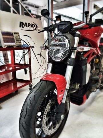 La legge della RapidBike applicata alla Ducati Monster 1200