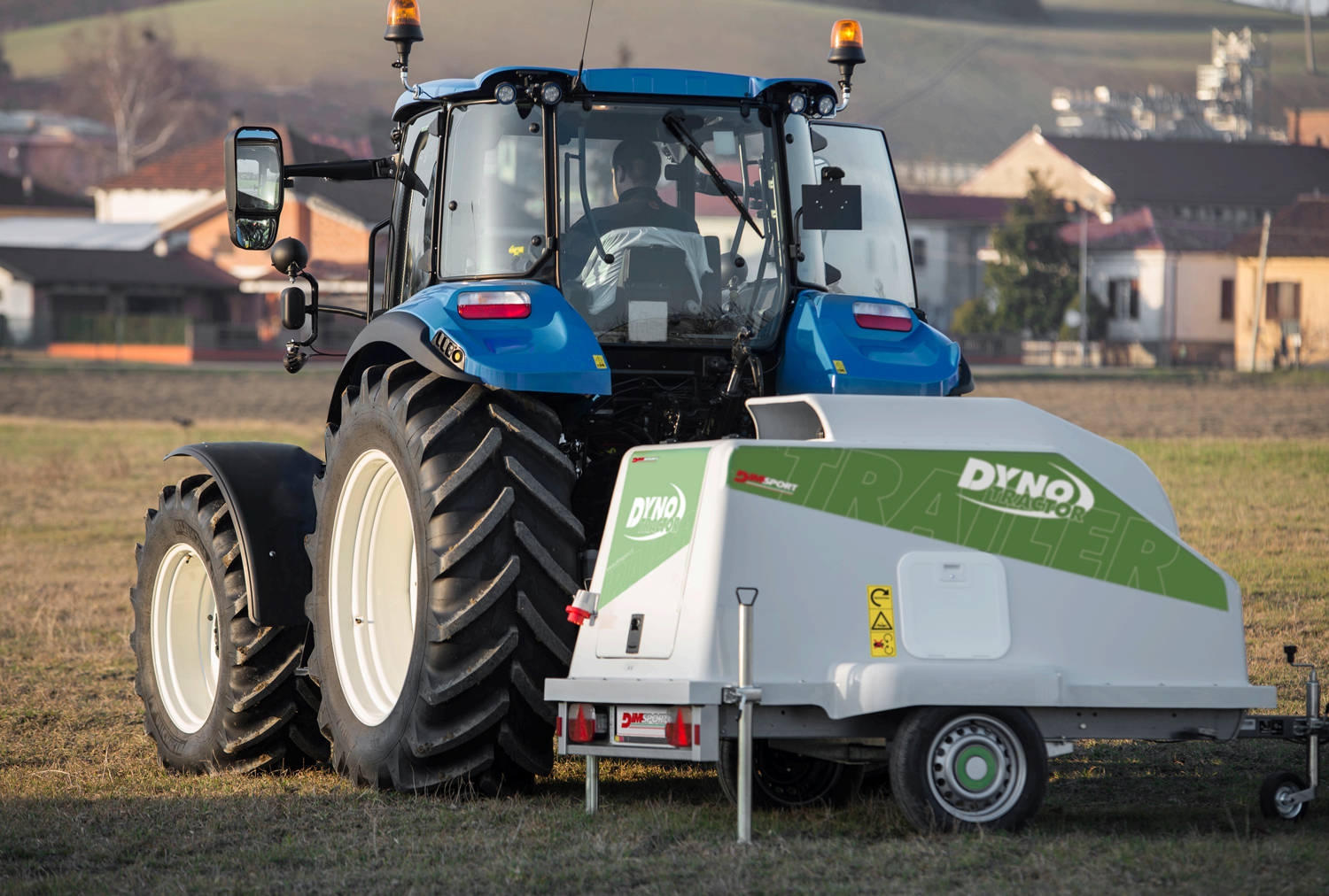 Con DYNO TRACTOR TRAILER raggiungi il trattore ovunque!