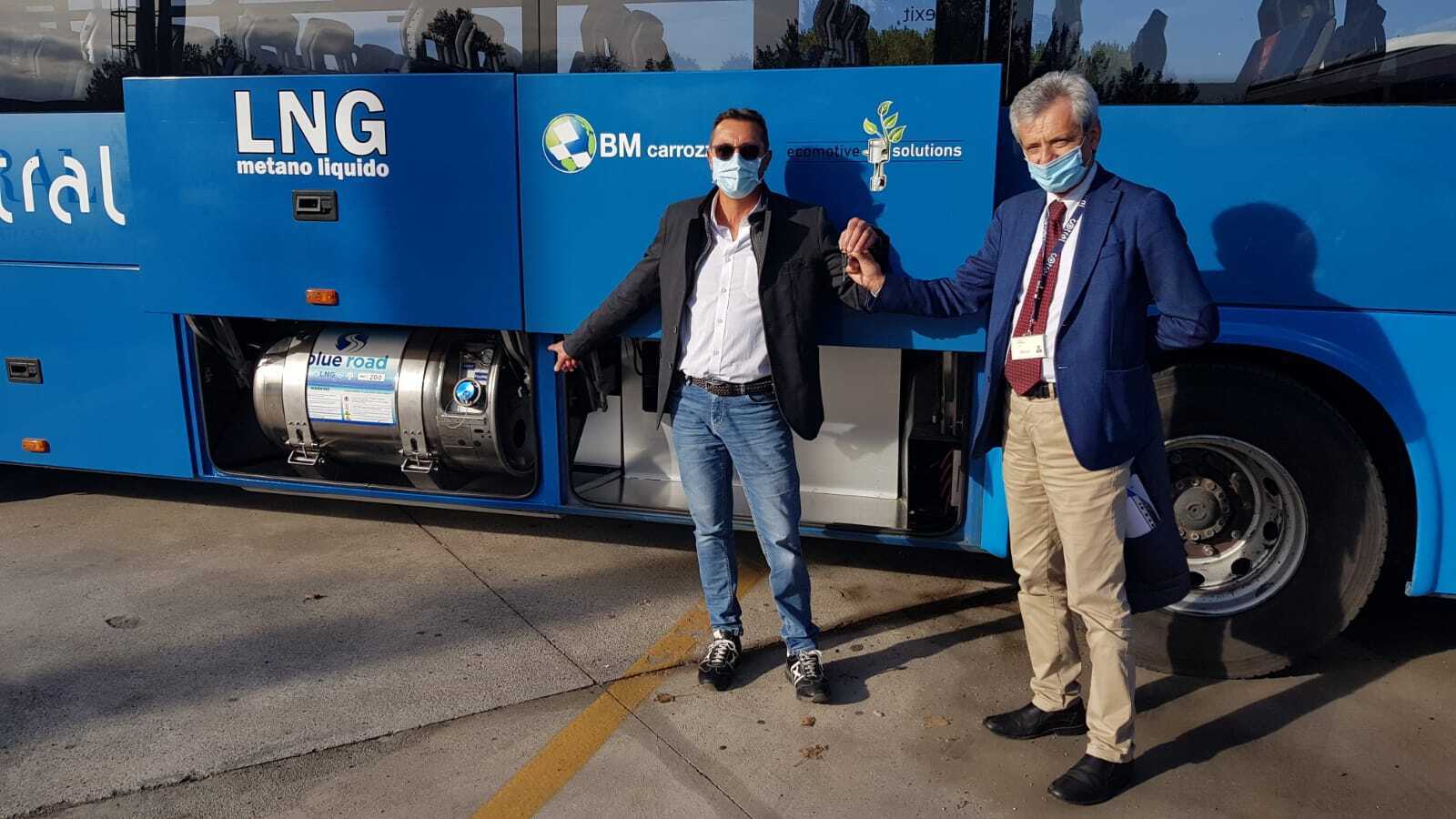 Un cuore Ecomotive sui primi due autobus dual fuel LNG italiani consegnati a Cotral